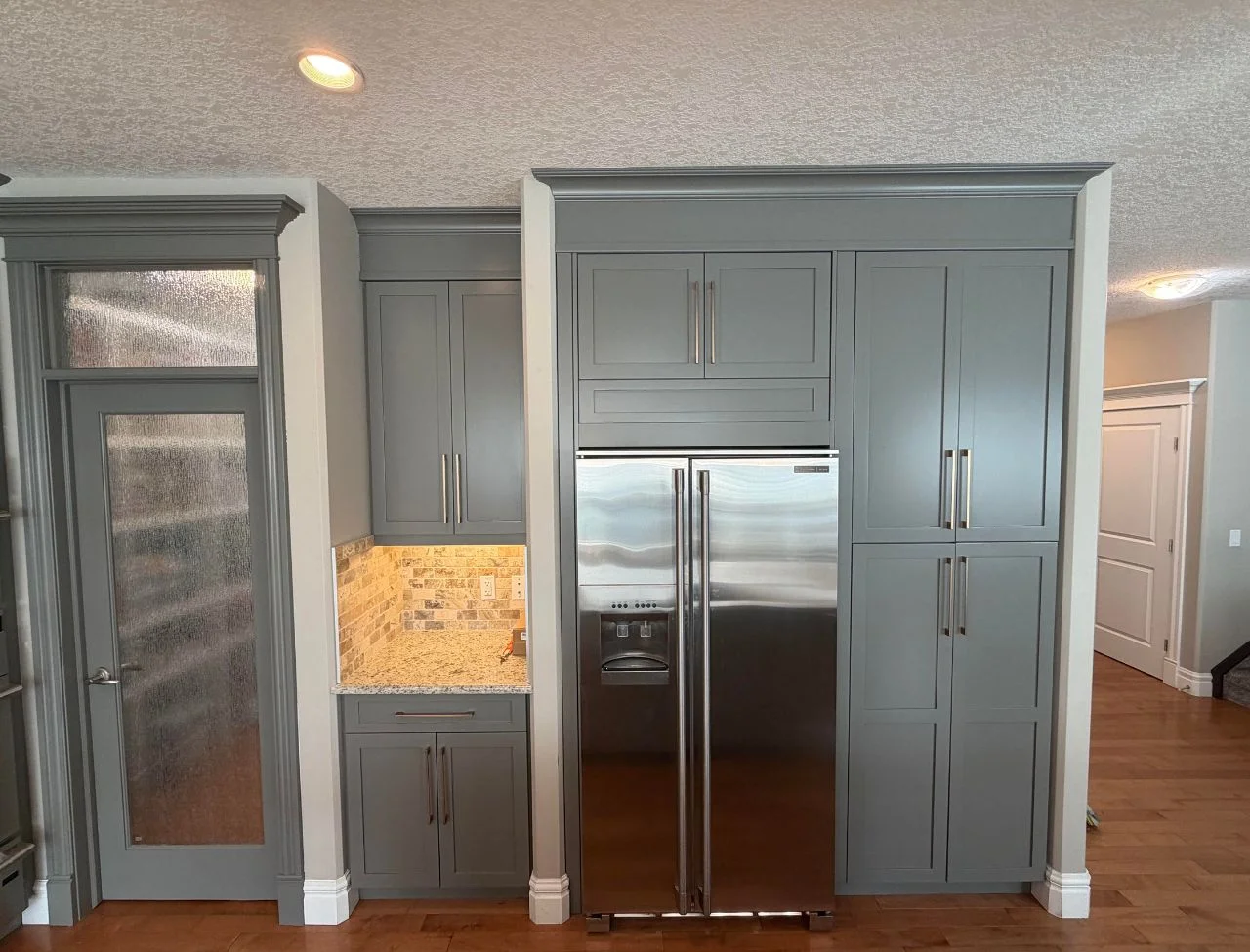 Espresso Built-Ins → Elegant Grey — after